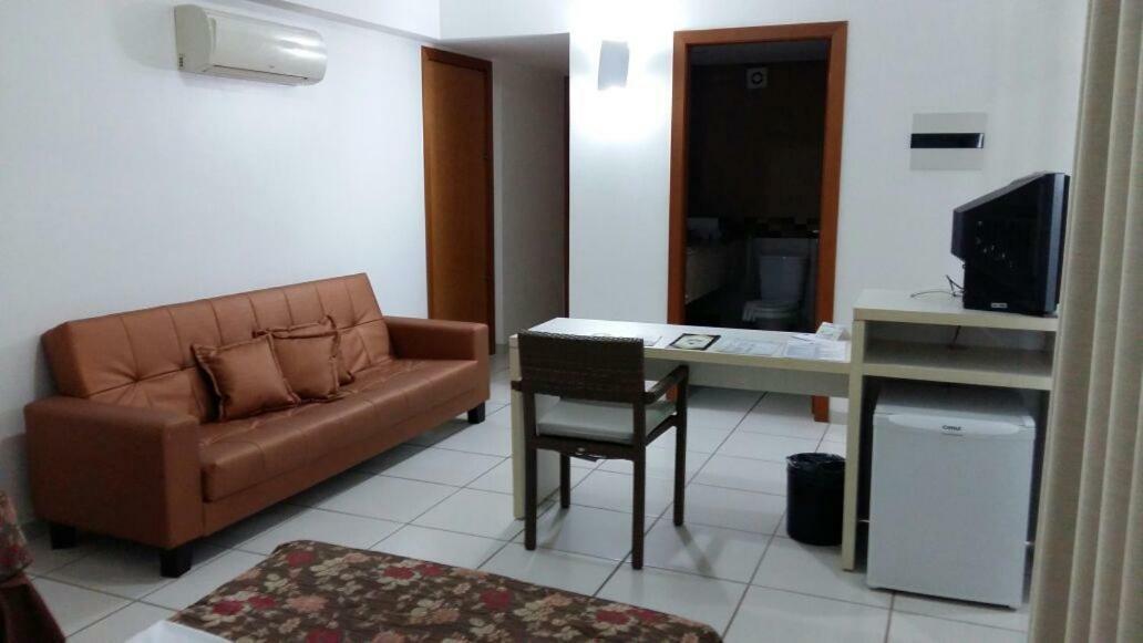 Suítes Lê Jardin Caldas Novas Exterior foto